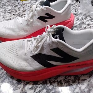New Balance White and Red Athletic Shoes